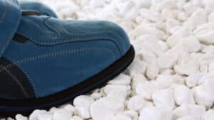 Les bienfaits des chaussures orthopédiques sur-mesure